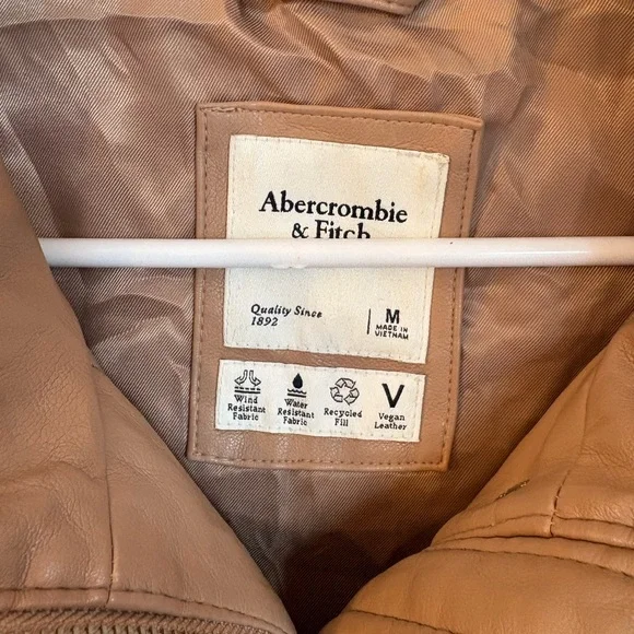 Abercrombie & Fitch Tan Puffer Vest - Picture 5 of 6